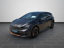 Quasargrau (metallic) Gebraucht 2022 Cupra Born Kleinwagen | 24.490 € (Fairer Preis)