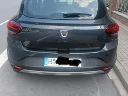 Grau Gebraucht 2022 Dacia Sandero Expression Kleinwagen | 18.400 € (Fairer Preis)