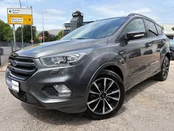 Grau Gebraucht 2019 Ford Kuga ST-Line SUV | 15.900 € (Guter Preis)