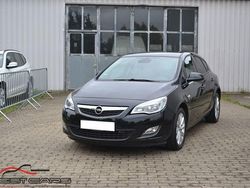 Schwarz Gebraucht 2012 Opel Astra Limousine | 5.950 € (Fairer Preis)