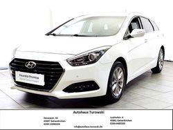 Polar white Gebraucht 2019 Hyundai i40 Trend Kombi | 14.970 € (Fairer Preis)