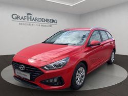 Rot Gebraucht 2022 Hyundai i30 Select Kombi | 17.790 € (Fairer Preis)