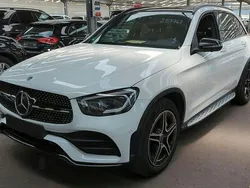 Weiß Gebraucht 2020 Mercedes GLC300 AMG SUV | 43.900 € (Etwas zu teuer)