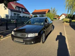 Schwarz Gebraucht 2003 Audi A4 S-Line Kombi | 1.200 € (Fairer Preis)