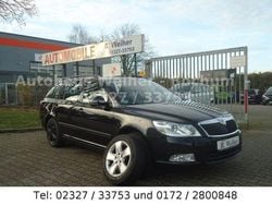 Schwarz Gebraucht 2013 Skoda Octavia Kombi | 3.500 € (Superpreis)