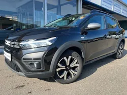 Perlmuttschwarz Gebraucht 2023 Dacia Sandero Expression Kleinwagen | 16.990 € (Fairer Preis)