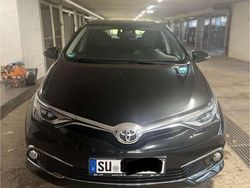 Gebraucht 2016 Toyota Auris Executive Limousine | 9.500 € (Fairer Preis)