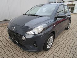 Grau Gebraucht 2022 Hyundai i10 Select Kleinwagen | 12.990 € (Fairer Preis)