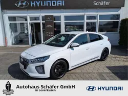 Weiss Gebraucht 2022 Hyundai Ioniq Prime Limousine | 22.485 € (Fairer Preis)
