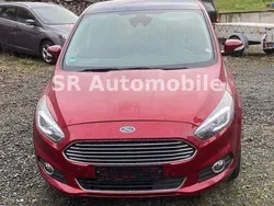 Rot Gebraucht 2016 Ford S-MAX Titanium Van / Kleinbus | 14.990 € (Fairer Preis)