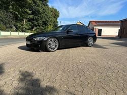 Schwarz Gebraucht 2017 BMW 330 M Performance Limousine | 21.500 €