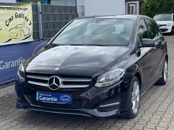 Nordlichtviolett metalliclac Gebraucht 2015 Mercedes B180 Van / Kleinbus | 16.490 € (Fairer Preis)