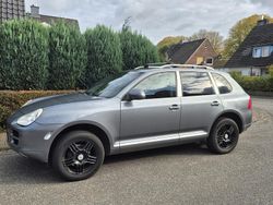 Grau Gebraucht 2006 Porsche Cayenne SUV | 12.250 € (Etwas zu teuer)