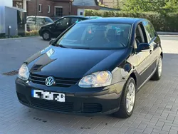 Schwarz Gebraucht 2004 VW Golf V Kombi | 1.500 € (Etwas zu teuer)