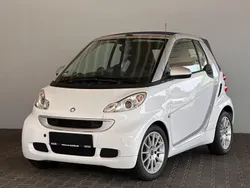 Weiß Gebraucht 2011 Smart ForTwo Cabrio Cabrio | 8.499 € (Etwas zu teuer)