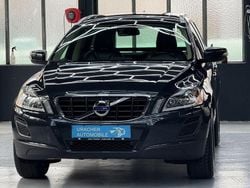 Grau Gebraucht 2010 Volvo XC60 Summum SUV | 12.290 € (Etwas zu teuer)