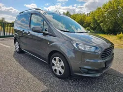 Gebraucht 2018 Ford Tourneo Courier Sport Van / Kleinbus | 5.650 € (Superpreis)
