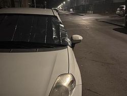 Weiß Gebraucht 2009 Fiat Grande Punto Kleinwagen | 1.700 € (Fairer Preis)