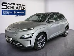Shimmering silver / met Gebraucht 2021 Hyundai Kona Trend SUV | 20.780 € (Fairer Preis)