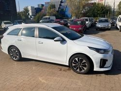 Weiß Gebraucht 2021 Kia Ceed Sportswagon 2 Kombi | 11.899 €