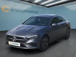 Grau Gebraucht 2024 Mercedes A180 Limousine | 30.799 € (Etwas zu teuer)
