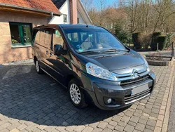 Grau Gebraucht 2015 Citroën Jumpy Exclusive Van / Kleinbus | 29.000 €