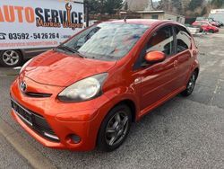 Orange Gebraucht 2012 Toyota Aygo Connect Style Kleinwagen | 4.999 € (Fairer Preis)