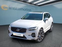Weiß Gebraucht 2022 Volvo XC60 Momentum SUV | 34.549 € (Fairer Preis)