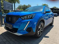 Blau Gebraucht 2021 Peugeot 2008 SUV | 16.800 € (Guter Preis)