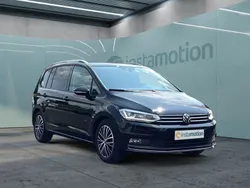 Schwarz Gebraucht 2022 VW Touran Active Van / Kleinbus | 32.850 € (Fairer Preis)