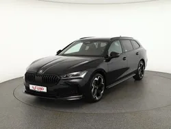Schwarz Neu 2025 Skoda Superb SportLine Kombi | 43.900 € (Fairer Preis)