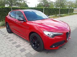 Rot Gebraucht 2021 Alfa Romeo Stelvio Ti SUV | 35.900 € (Etwas zu teuer)