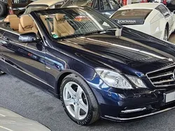 Blau Gebraucht 2012 Mercedes E200 Avantgarde Cabrio | 22.000 € (Teuer)