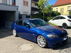 Blau Gebraucht 2009 BMW 335 Performance Limousine | 25.000 €
