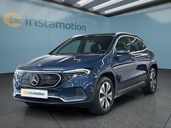 Blau Gebraucht 2021 Mercedes EQA250 SUV | 27.199 € (Guter Preis)