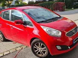 Rot Gebraucht 2010 Kia Venga Spirit Kleinwagen | 2.450 € (Superpreis)