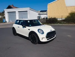 Weiß Gebraucht 2006 Mini ONE Kleinwagen | 10.000 €