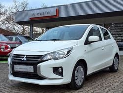 Weiß Gebraucht 2022 Mitsubishi Space Star Select Limousine | 9.970 € (Guter Preis)