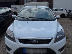 Weiß Gebraucht 2008 Ford Focus Titanium Kombi | 4.000 € (Guter Preis)
