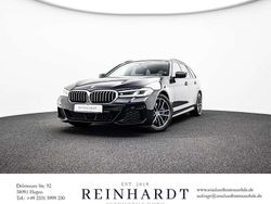 Black sapphire metallic Gebraucht 2020 BMW 540 M Sport Kombi | 39.055 € (Fairer Preis)