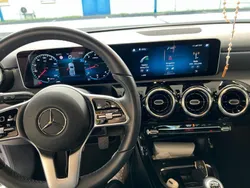 Grau Gebraucht 2019 Mercedes A180 Kombi | 21.000 €