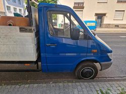 Blau Gebraucht 2025 Mercedes Sprinter Van | 9.500 €