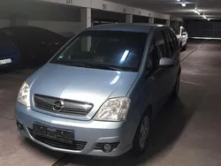 Grau Gebraucht 2009 Opel Meriva Edition Van / Kleinbus | 3.800 € (Fairer Preis)