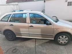 Gelb Gebraucht 2005 Skoda Fabia Kombi | 950 € (Guter Preis)