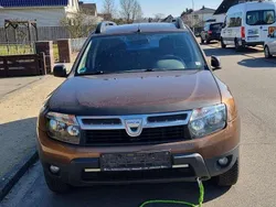Braun cajou Gebraucht 2011 Dacia Duster Lauréate SUV | 3.699 € (Fairer Preis)