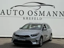 Silber Gebraucht 2023 Kia Ceed | 25.950 € (Fairer Preis)