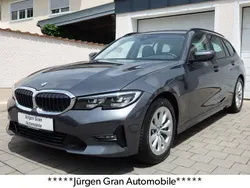 Mineralgraumetallic Gebraucht 2020 BMW 318 Sport Line Kombi | 21.990 € (Guter Preis)