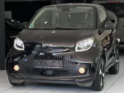 Schwarz Gebraucht 2021 Smart ForTwo Electric Drive Exclusive Kleinwagen | 11.950 € (Superpreis)