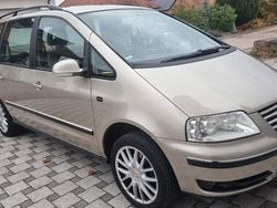 Gold Gebraucht 2006 VW Sharan Comfortline Van / Kleinbus | 3.900 € (Etwas zu teuer)