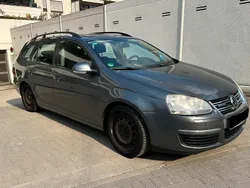 Grau Gebraucht 2009 VW Golf VI Kombi | 1.450 € (Guter Preis)